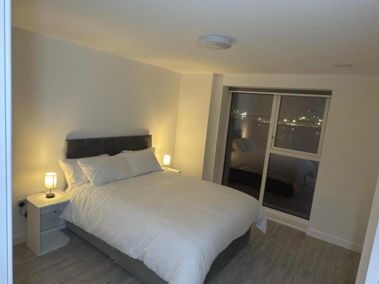 Serenity Waterfront 2 Bed Apartment Northfleet Ngoại thất bức ảnh