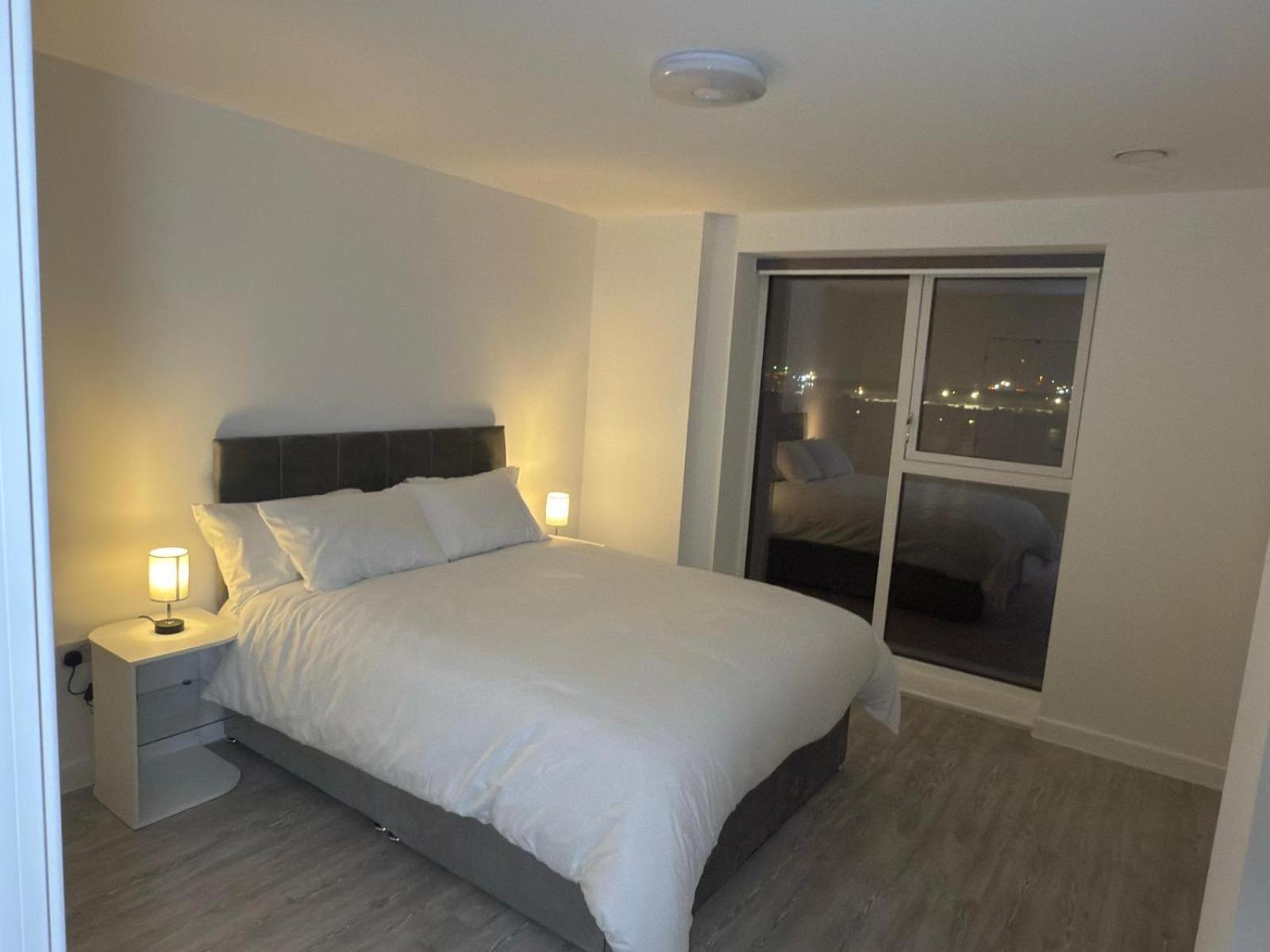 Serenity Waterfront 2 Bed Apartment Northfleet Ngoại thất bức ảnh