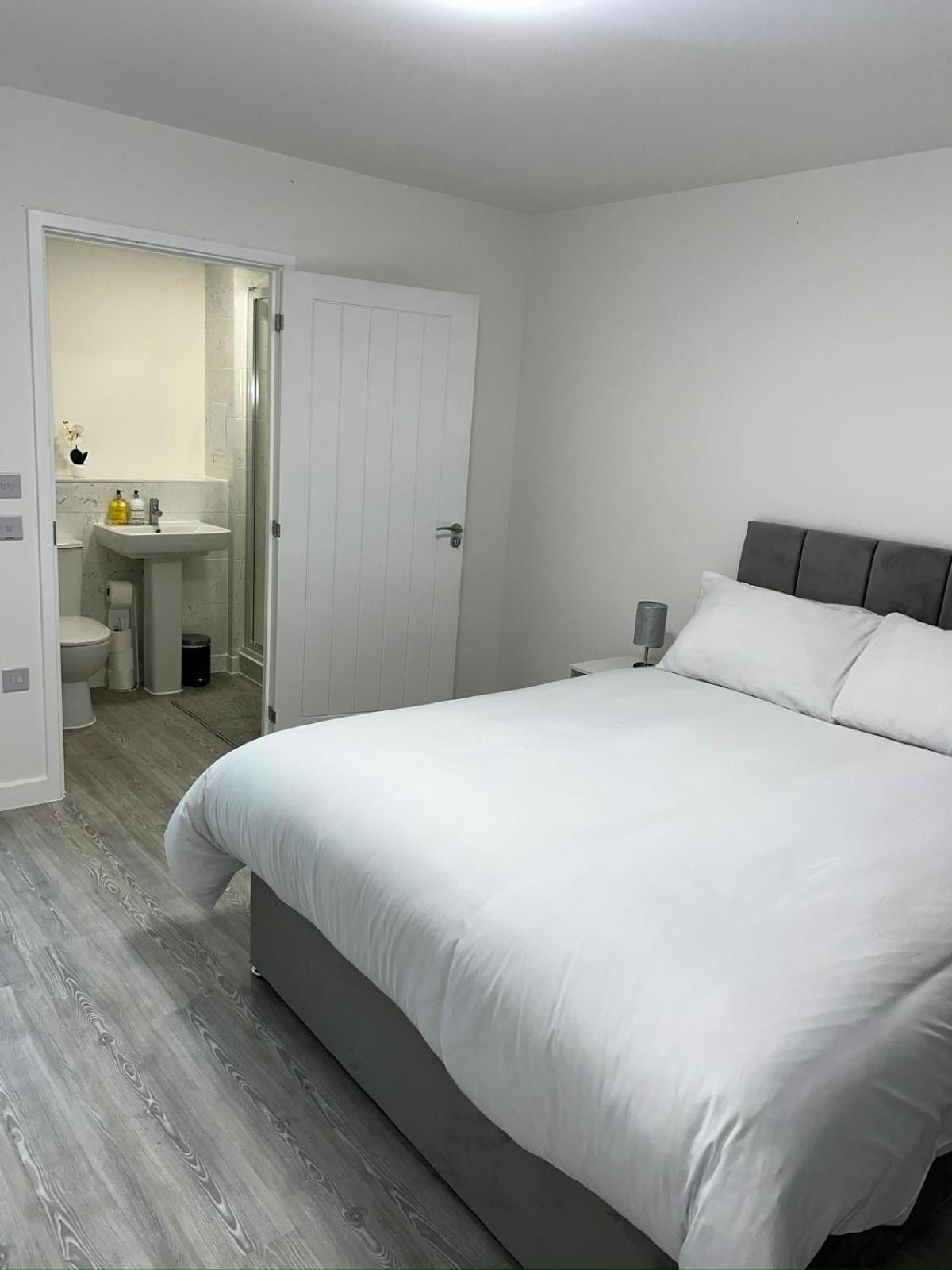 Serenity Waterfront 2 Bed Apartment Northfleet Ngoại thất bức ảnh