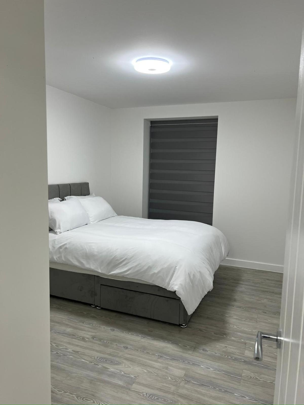 Serenity Waterfront 2 Bed Apartment Northfleet Ngoại thất bức ảnh