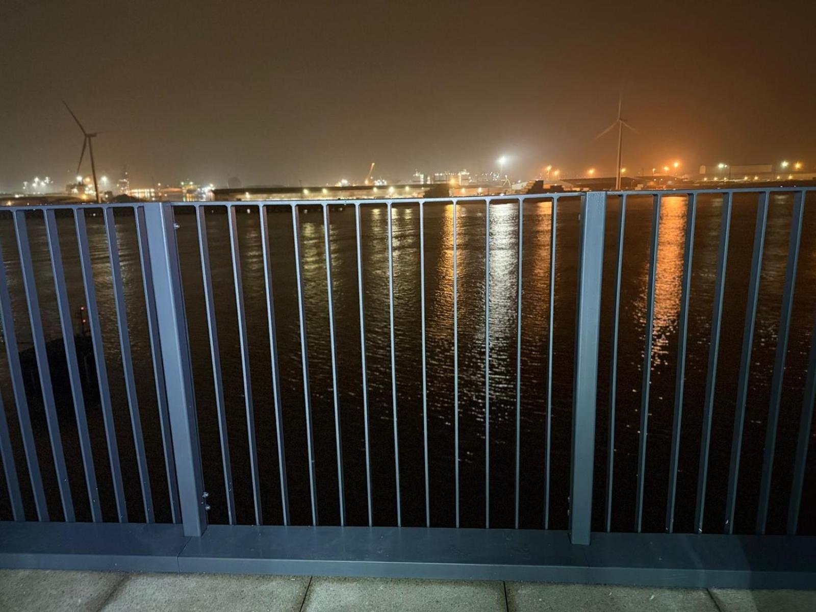 Serenity Waterfront 2 Bed Apartment Northfleet Ngoại thất bức ảnh
