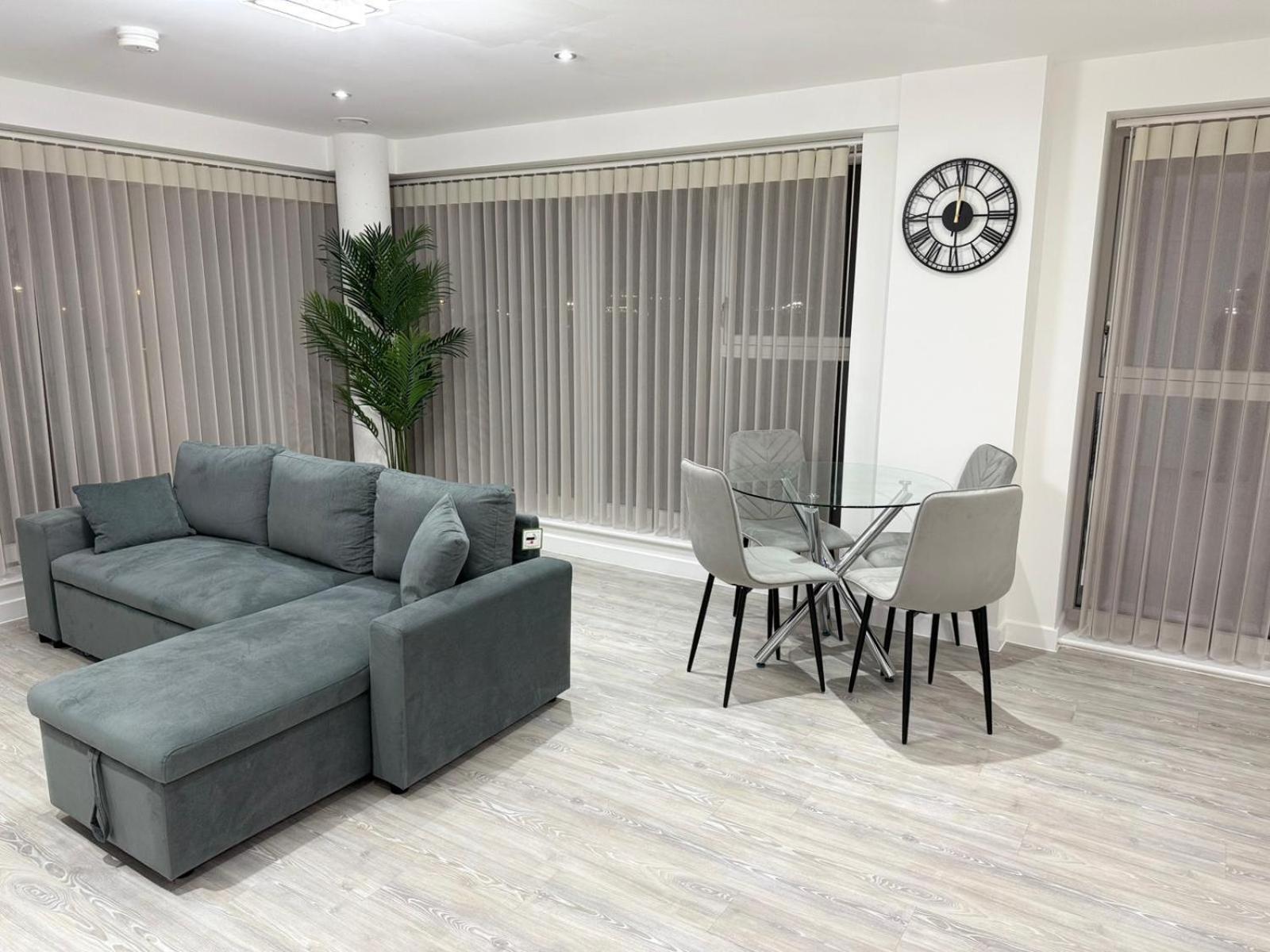 Serenity Waterfront 2 Bed Apartment Northfleet Ngoại thất bức ảnh